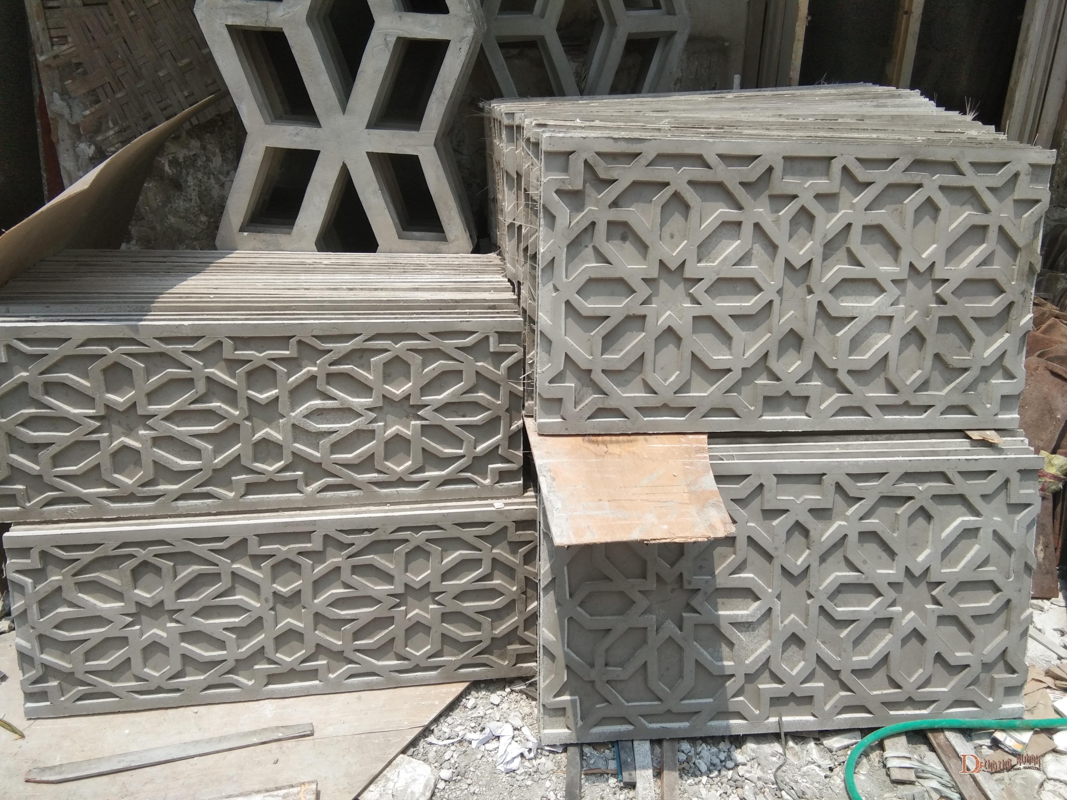 ornamen relief dinding masjid grc